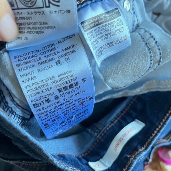 LEVIS BLUE SLIMMING SKINNY FIT WOMEN'S ANKLE JEANS SIZE 28 W28XL28 DENIM PANTS - Picture 8 of 10